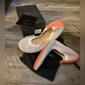 Yosi Samra White Portable Ballet Flats